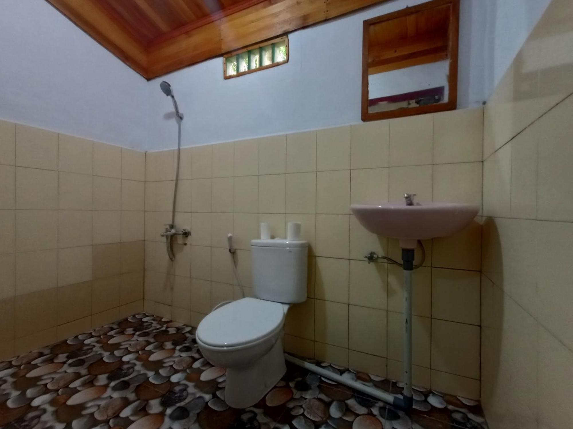 Tangkoko Lodge Bitung Екстер'єр фото