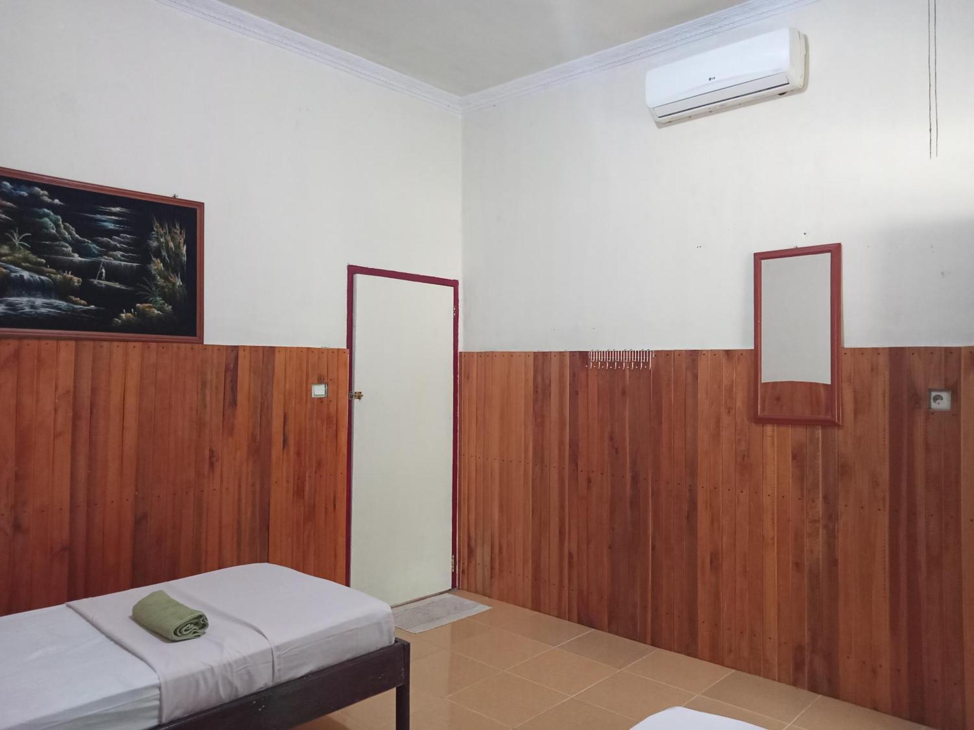 Tangkoko Lodge Bitung Екстер'єр фото